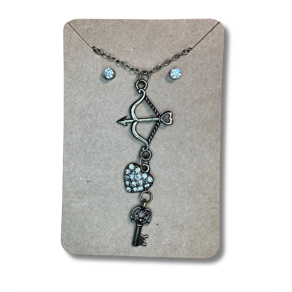 Arrow,Heart and Key Necklace Set with stud earrings